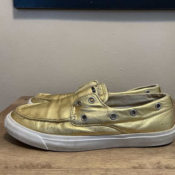 Converse 8.5 - Picture 12 of 14